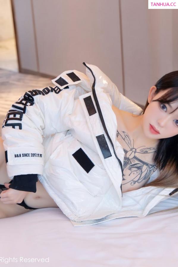 小奶瓶呜呜  [XiuRen]高清写真图 2022.01.17 No.4470 奶瓶第34张图片